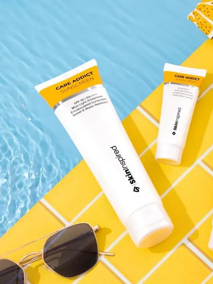 A fun, poolside lifestyle shot for Skininspired sunscreen. We used a water tank with a hair dryer to create realistic water ripples, and styled the scene with sunglasses and a lemon-print towel for a perfect summer vibe.