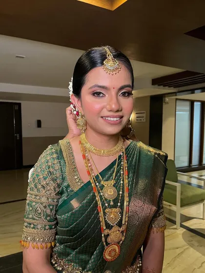 A final portrait of the beautiful Tulu bride. The look is a vision of grace and heritage, perfect for her special day.
