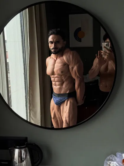 A final check of my condition before heading to the venue.