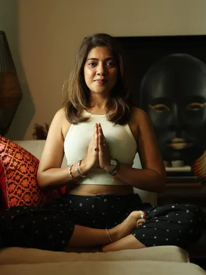 I see you, and I welcome you as you are. My purpose is to share the practice of yoga that has transformed my own life. If you are seeking to heal, to connect, and to find your own purpose, you are in the right place. Hari Om.