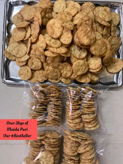 My bestseller, Maida Puri. Here is an order of over 3 kgs, packed and ready to go. These are incredibly addictive and a favorite for travel.