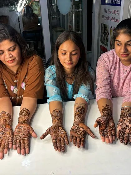 Another shot of my students with their completed mehandi. Each design is unique and shows the skills they have learned.