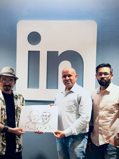 More happy faces at the LinkedIn corporate event. I enjoy creating these group caricatures that capture the camaraderie of the team.