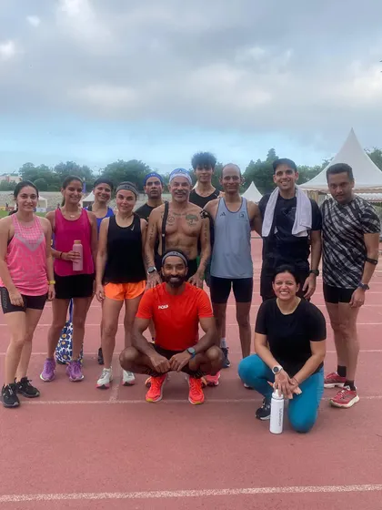 A final group shot from our Track Tuesday. The mix of focus and fun is what defines our training sessions.