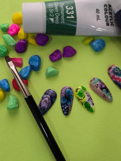 More stunning one-stroke nail art created during my online workshop. Each piece showcases the unique style and personality of the artist.