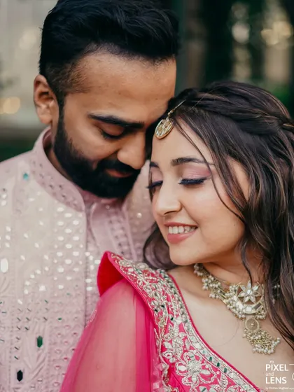 A close up of Virakti's mehendi makeup. The shimmery pink eyeshadow and glowing skin are the highlights of this look.