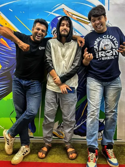 The official Hindi commentary squad after another UFC Fight Night. A fun card with some great upsets.