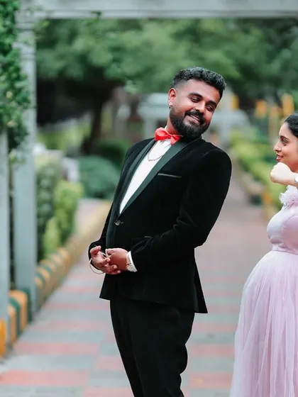It’s all about having fun during your shoot. I love seeing my clients so relaxed and joyful in my designs. This candid moment is absolutely precious.