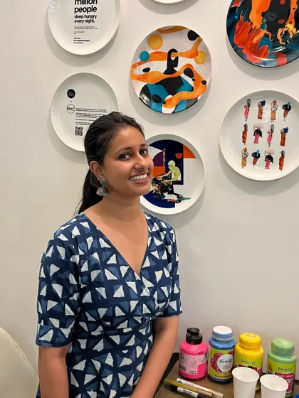 A happy moment before a Mother's Day workshop begins. I believe creating art together is a powerful way for families to connect and spend quality time in a fun, new way.