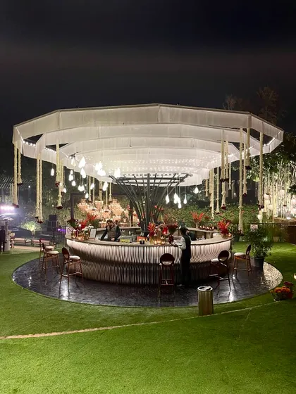 Our circular bar becomes the center of energy as the evening unfolds. It’s designed to be both a stunning visual centerpiece and a lively hub for guests to connect and celebrate.