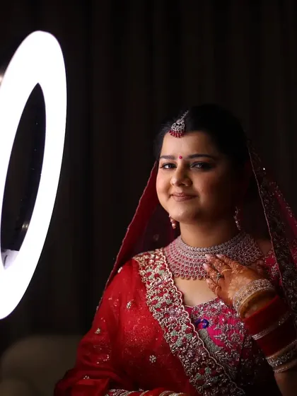 A behind-the-scenes look at our bridal portrait session, using a ring light to achieve a flawless, glamorous look.