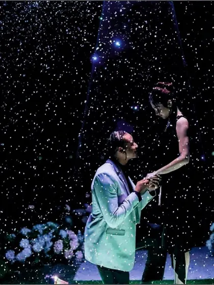 My snow machine creates a realistic snowfall effect, perfect for a romantic proposal, a winter-themed party, or a magical first dance. It's a safe, non-messy way to add a unique and memorable element to your event.