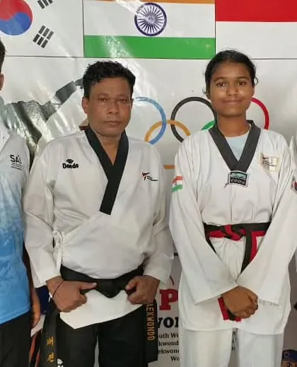 Our student after winning a bronze medal at the Delhi State School Games. We support our athletes in all school-level competitions.