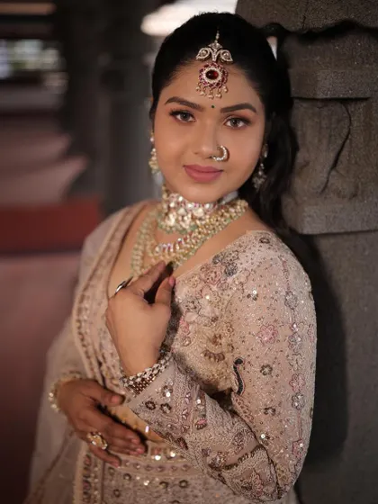 A closer look at one of my bridal jewellery sets. This beautiful choker, layered necklace, and maang tikka combination is designed to complement heavy lehengas perfectly. Renting allows you to wear such grand pieces without the huge cost.