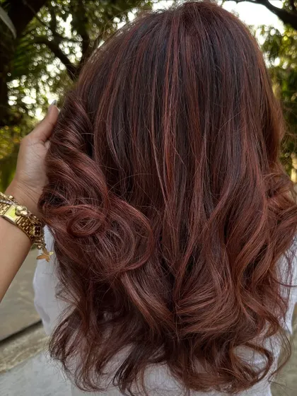 A close-up of the rich copper tones.