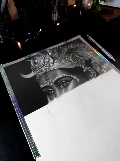 A close-up of the Matarani drawing after 14 hours. The eyes are the soul of a portrait, and I always spend extra time on them.