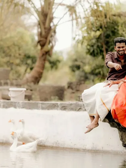 A playful and candid pre-wedding moment by the water. I encourage couples to be themselves, which allows me to capture their unique chemistry and create fun, natural photographs.