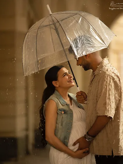 Let's embrace the city, even on a rainy day. An outdoor session in Mumbai can be incredibly romantic, using the urban backdrop and soft light to tell your unique love story.