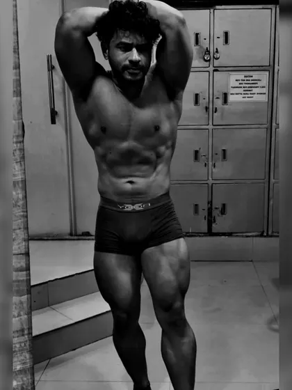 Train, eat, sleep, repeat. This is the simple but effective formula for building an aesthetic and powerful physique.