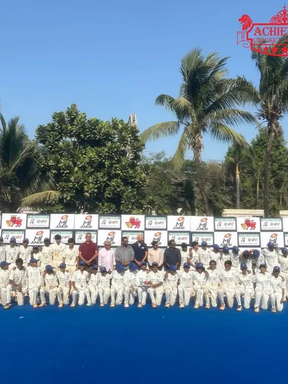 The U-14 finalists of the MI Junior Tournament, standing together after a hard-fought competition.