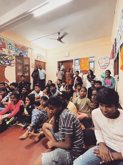The audience at Makkala Jagriti, completely engrossed in the story unfolding before them.
