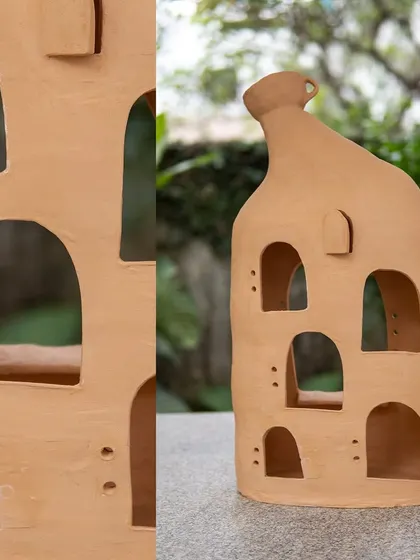 Unveiling the final project explorations from our 2023 Foundation batch. These images showcase the diverse and captivating stories our students chose to tell through clay, from surreal melting clocks to meditative figures.