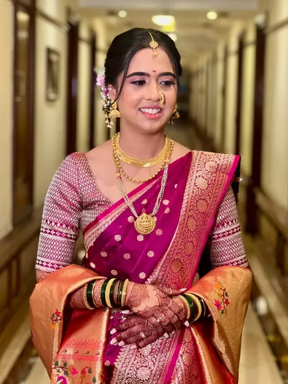 Another beautiful shot of Ramaa, ready for her vidhi ceremony.
