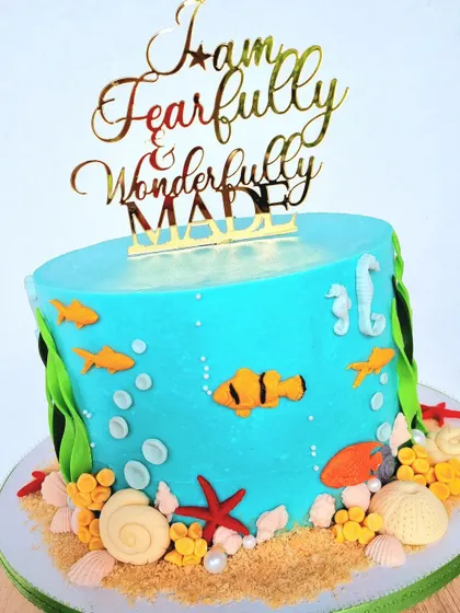 A close-up of the underwater buttercream cake.