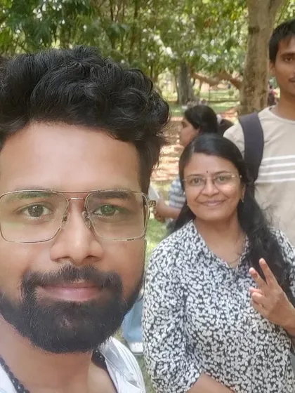A selfie with a friend and fellow artist during our weekend meetup.