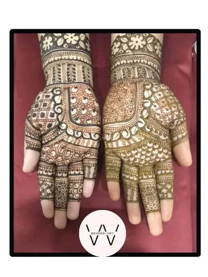 An intricate design for a bridesmaid, with a mix of patterns.