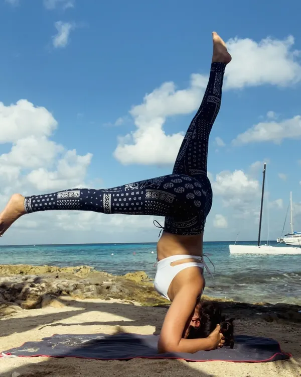 A throwback to my practice in the Caribbean. This photo is from a time when I was focused on capturing "yoga pics," but my perspective on practice has evolved so much since then. It's a reminder of our freedom to choose new versions of ourselves.