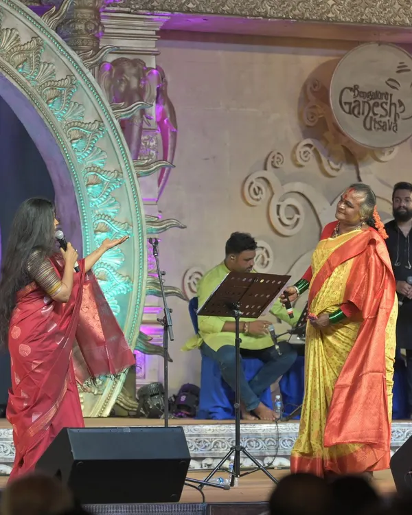 A candid selfie after the inaugural concert of the Jackfruit Festival with my fellow musicians and the respected Shubha Mudgal ma'am. It was a fulfilling and heartwarming evening celebrating the talent of the Srishti kids.