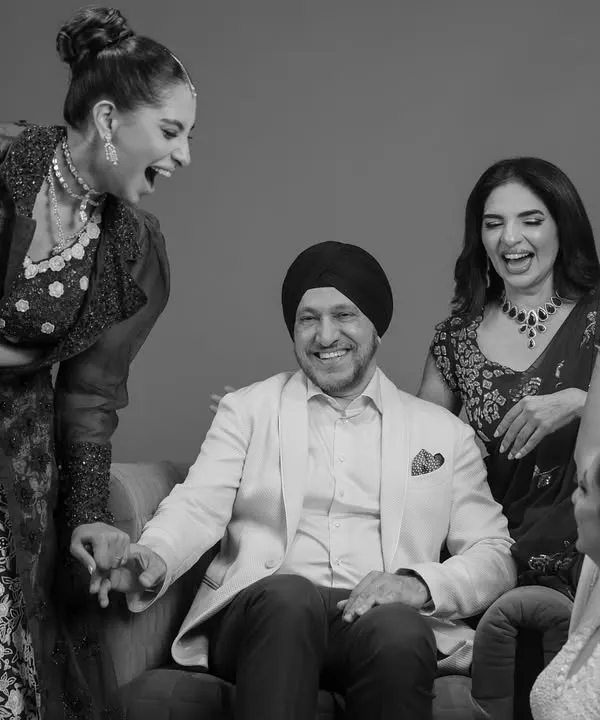 The joy is infectious as every single member of Bani’s family laughs wholeheartedly. Being surrounded by such happiness is a gift, and we aim to capture that collective energy in our photographs.