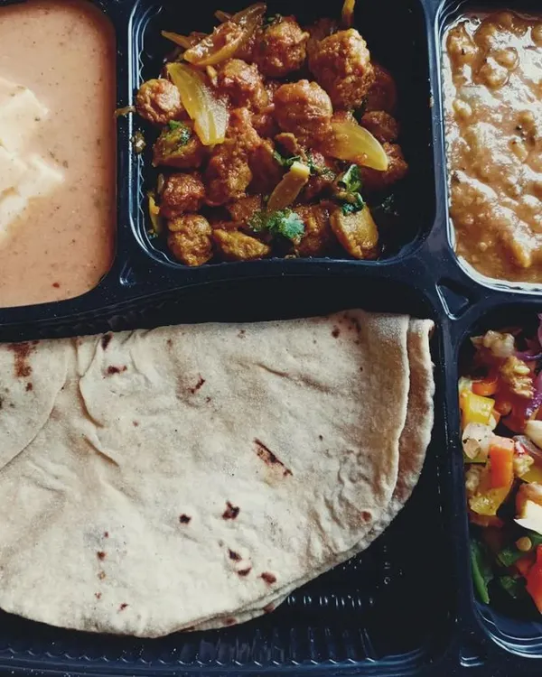 This is what I mean by a proper home-cooked meal. Here’s a look at one of our best-selling veg thalis, packed with paneer sabzi, a dry veg, dal, fresh salad, and soft rotis. It’s balanced, tasty, and made with love.
