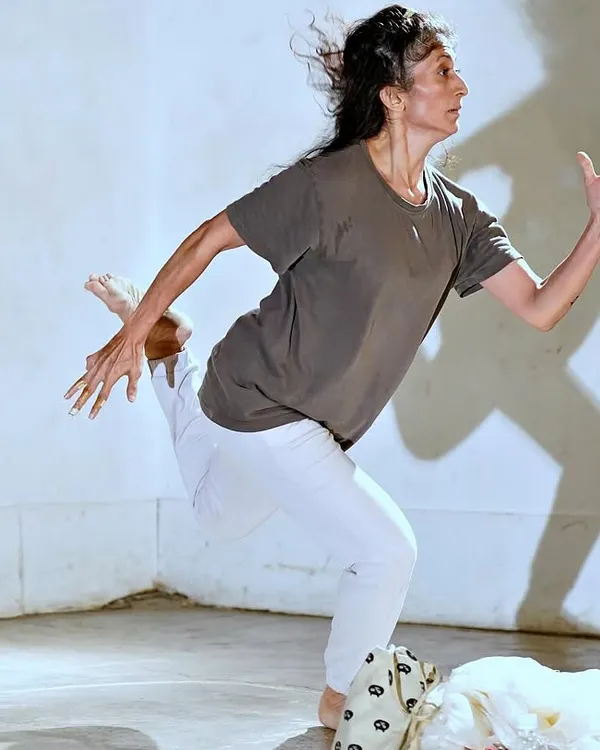 A closing moment from a performance at the Asia meets Asia Spring Camp. This image captures the delicate strength of Butoh-inspired movement, where the body tells a story of life, earth, and energy.