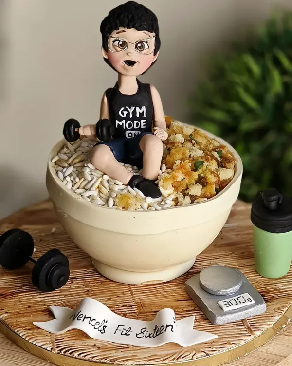 This cake was made for a true gym freak whose mom wanted to celebrate his discipline. It's a cake replica of his daily meal prep bowl of keema and rice, complete with a hand-sculpted figurine of him in "Gym Mode," tiny dumbbells, and a food scale.