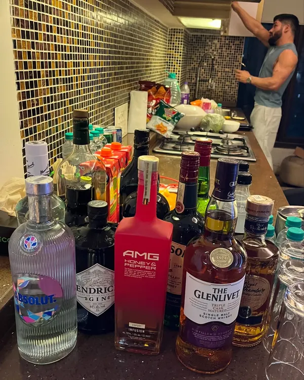 A fully stocked bar for a private birthday party. We bring a wide selection of spirits and mixers to your home, so you have everything you need for a fantastic celebration.