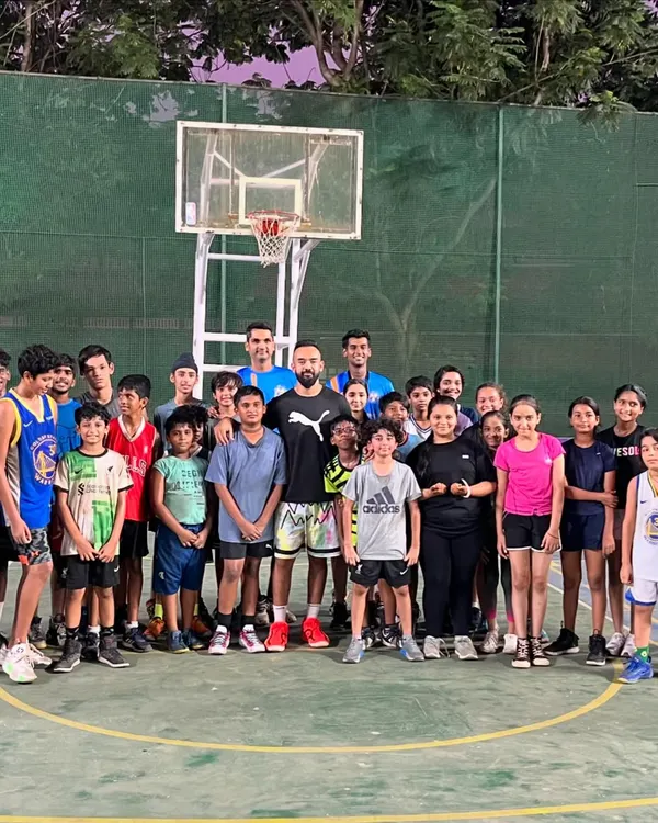 A group photo with India's 3v3 star, Dhruv Barman. It was a privilege to have him on the court to inspire our young champions.