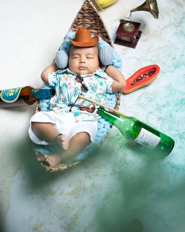 This is one of my favourite concepts, the 'Appa na kudidilappa!' beach bum. It’s all in good fun and shows that we don’t take ourselves too seriously. This is what my sessions are about: creating playful, memorable shots that will make you laugh for years.