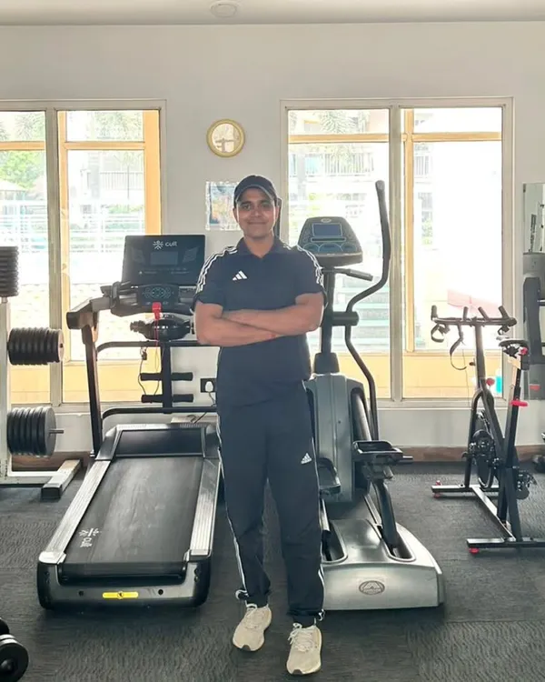 Ready for a personal training session in a well-equipped gym in Noida Sector 45. I train clients in various locations to suit their convenience.