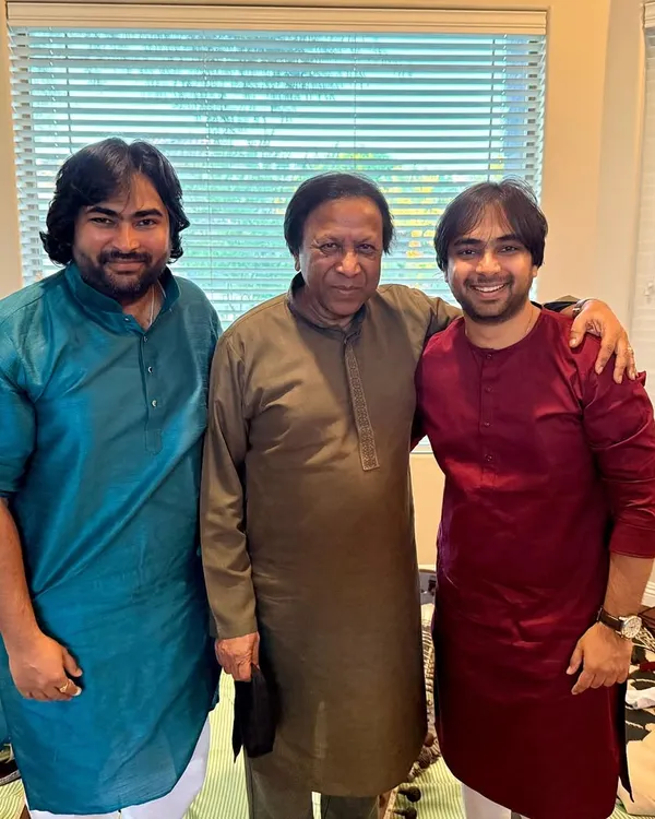 A deeply humbling moment with the legendary sitar maestro, Ustad Shahid Parvez ji, along with my brother. His encouragement and blessings mean the world to us.
