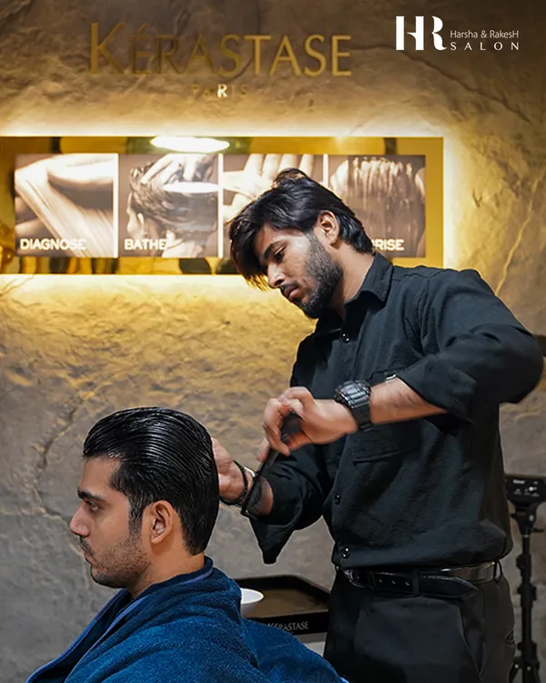 A sharp, clean haircut for a male client. I focus on precision and detail to create modern, stylish looks that are tailored to each individual.