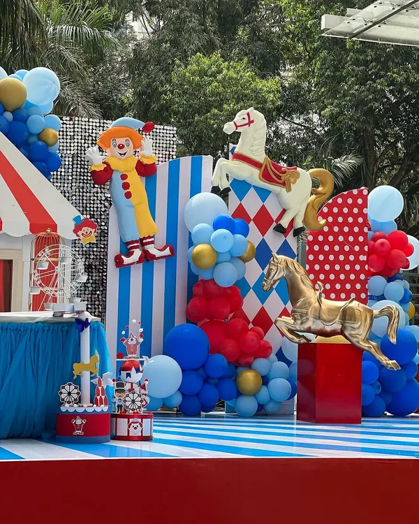 Step right up to the greatest show. This carnival-themed birthday was a world of whimsy and wonder, filled with vibrant colors, classic circus stripes, and playful characters like clowns and carousel horses to capture the joy of childhood.