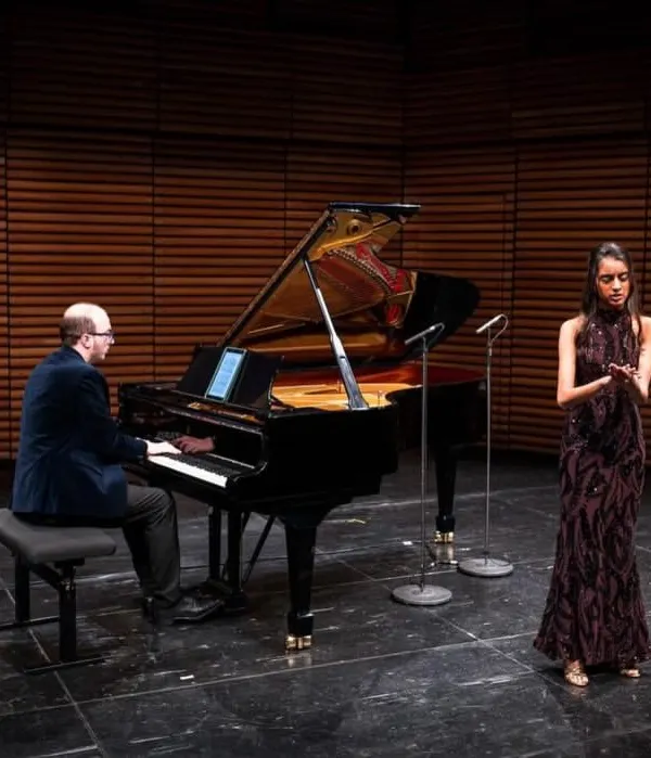 We are immensely proud of our voice student, Anaya Bhartia, seen here performing at the Opera Bastille in Paris. She was invited to perform after winning first prize at a prestigious international competition.