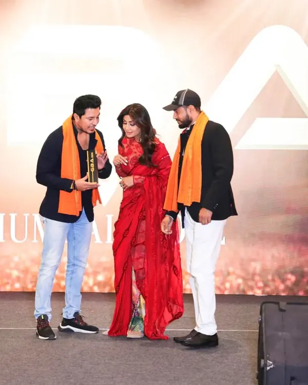 Receiving the Global Business Award for 'Best Yoga Center' from Shilpa Shetty. Success is the result of hard work, perseverance, and love for what you do.