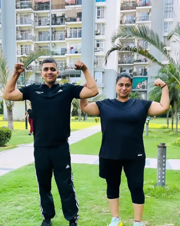 Training together with a dedicated female client. Strength is for everyone.