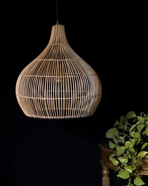 The classic teardrop pendant in its natural, unlit state. This view highlights the clean lines and the beautiful simplicity of the hand-woven bamboo structure, a versatile piece for any decor style.