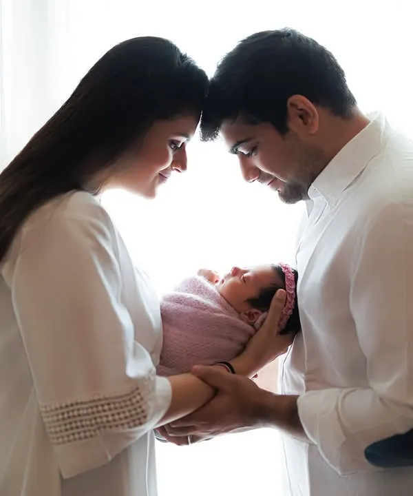 This is the moment your world changes forever. I love capturing new parents lost in the wonder of their newborn, creating a timeless family portrait that you will hold dear for a lifetime.