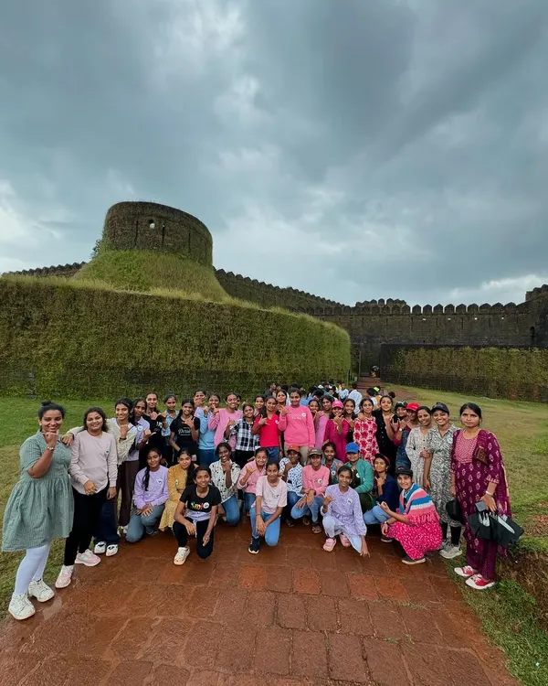 A group of students from Kanva Public School posing at the historic Mirjan Fort during their custom-designed educational trip to Gokarna.