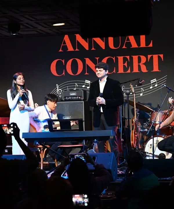 A glimpse of the magic at our Annual Concert. Here, our students perform a vocal duet, backed by a full band of instructors and fellow students. These concerts are a celebration of the hard work and collaboration that defines our community.